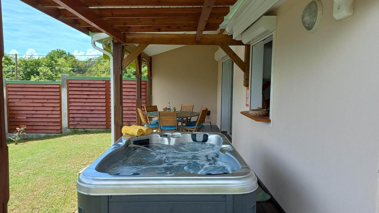 Villa Lovado Avec Jacuzzi سانت فرانسوا المظهر الخارجي الصورة